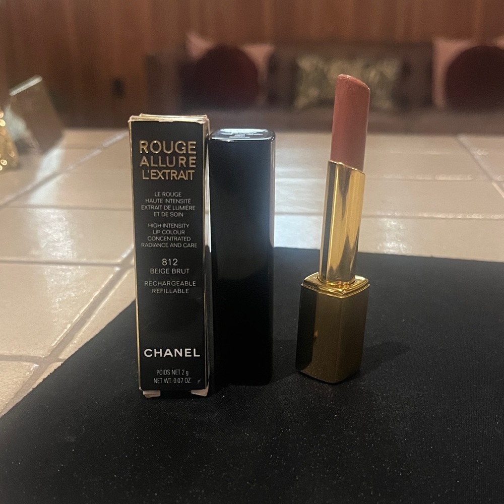CHANEL Rouge Allure L'Extrait Lipstick — Beige Brut (812)